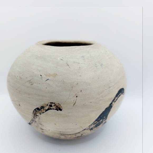 Vintage Clay Pottery Vase Nature wave design - Picture 2 of 13